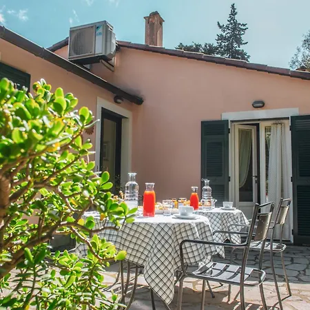 בית חווה Caterina *